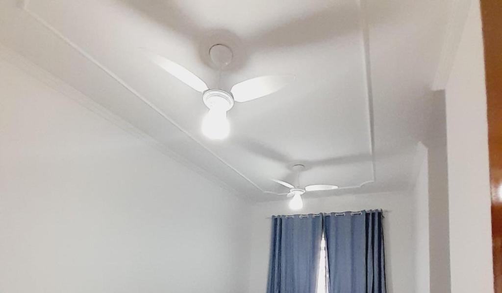 Afbeelding uit fotogalerij van APTO - 2 quartos com ar condicionado in Campo Grande