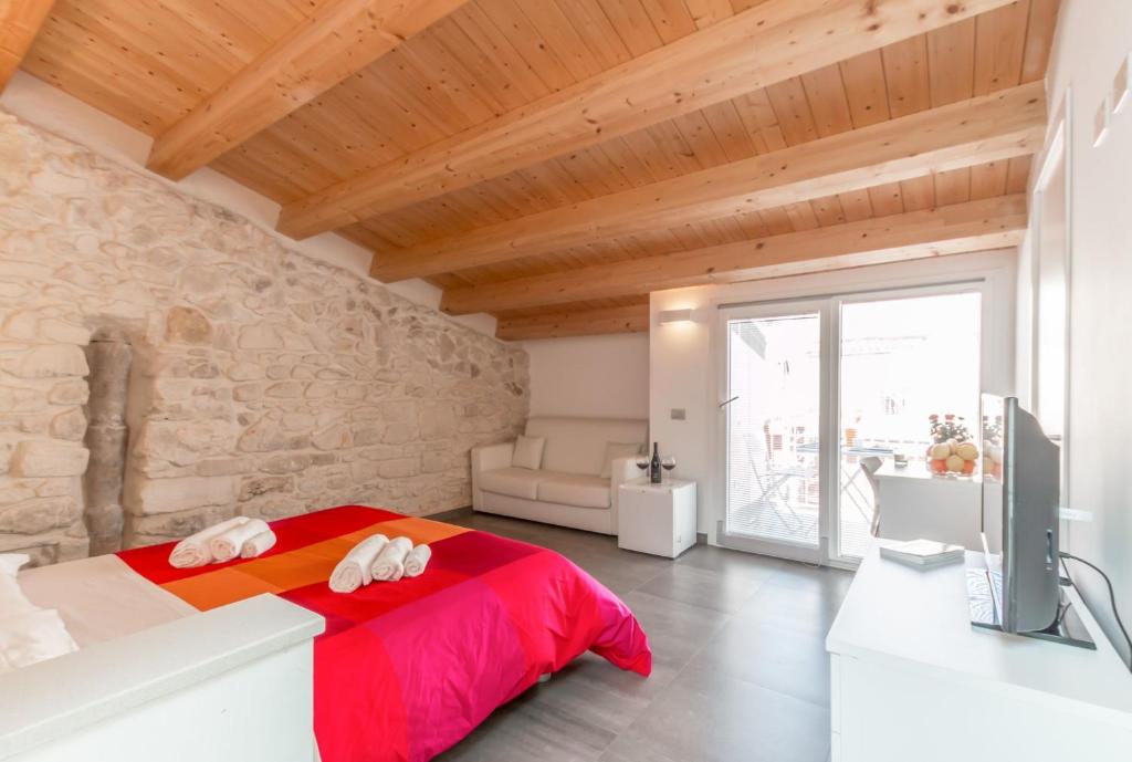 Postel nebo postele na pokoji v ubytování B&B Bianco E Blu