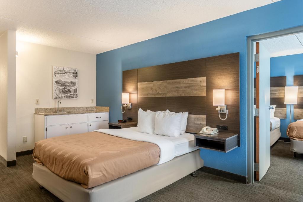 Quality Inn Branson On the Strip - 