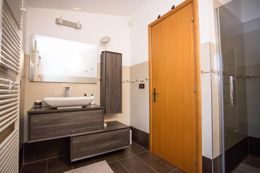 Postel nebo postele na pokoji v ubytování Casa di Marco e Kaila