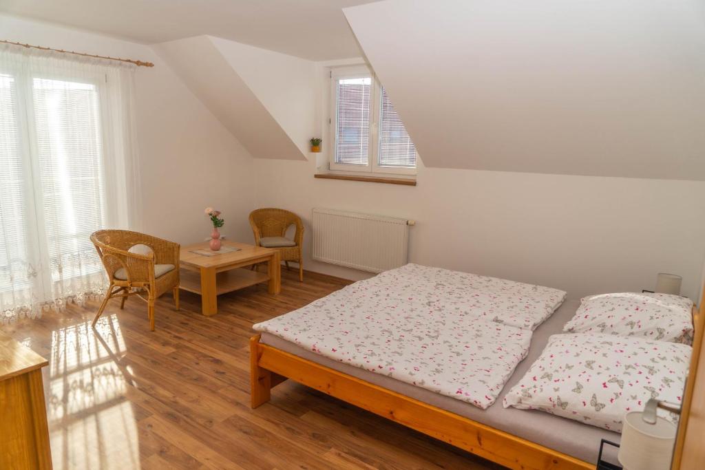 Postel nebo postele na pokoji v ubytování Apartmán Tereza