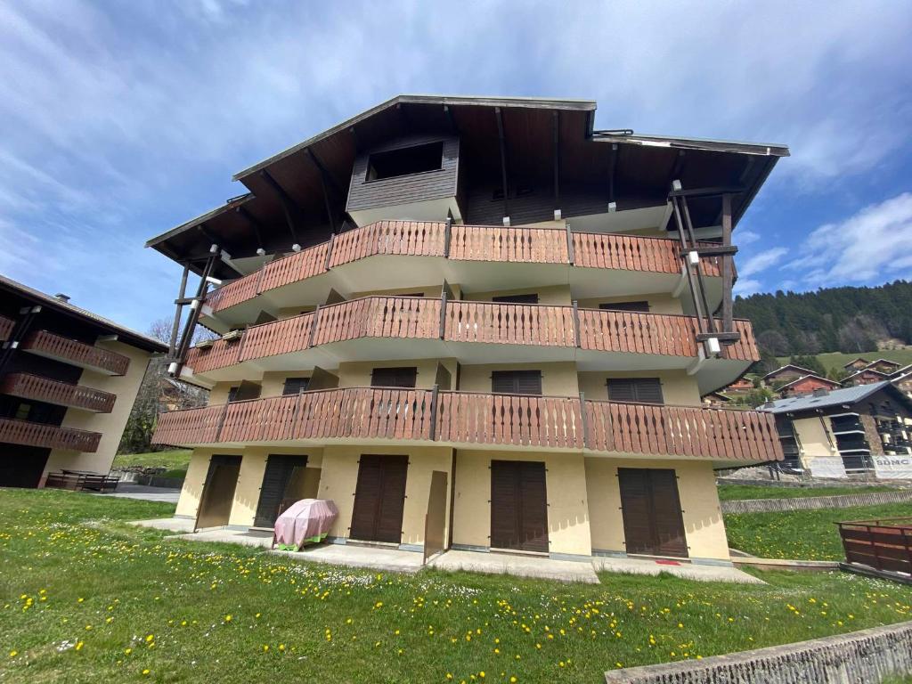 Budova, v ktorej sa apartmán nachádza
