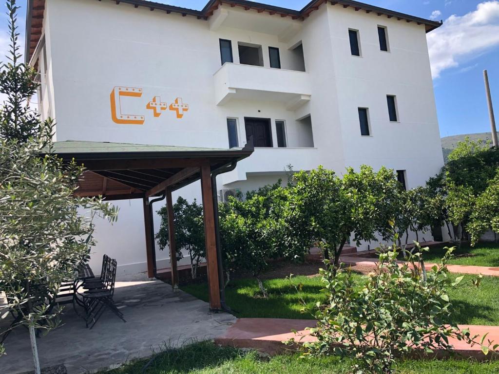 Das Gebäude in dem sich das Hotel befindet