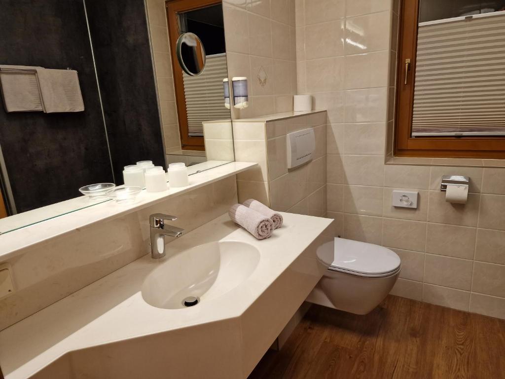 Kúpeľňa v ubytovaní Hotel Romantica Jerzens