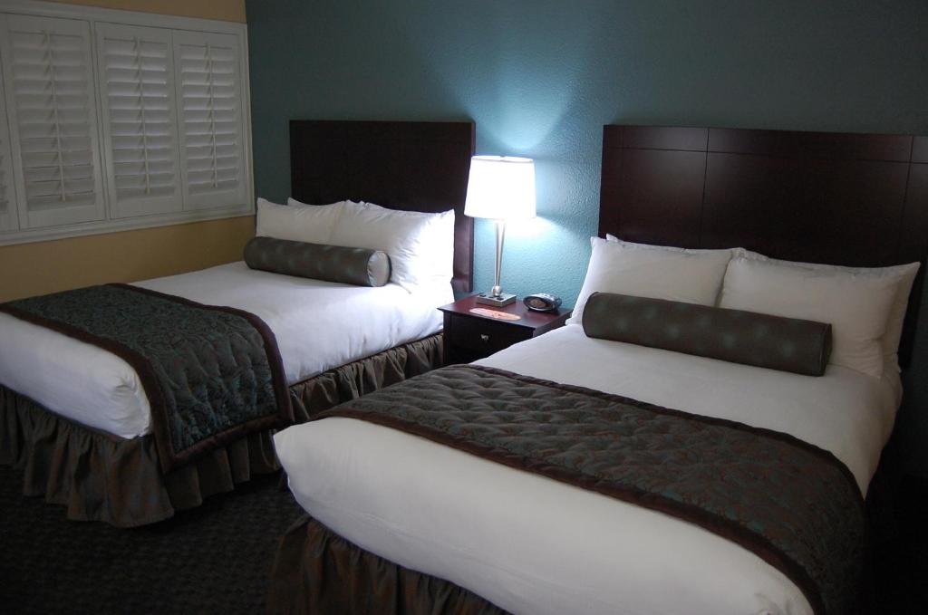 Best Western Plus Casino Royale - Center Strip - Standard Room With Two Double Beds (No Resort Fees + Free Parking)