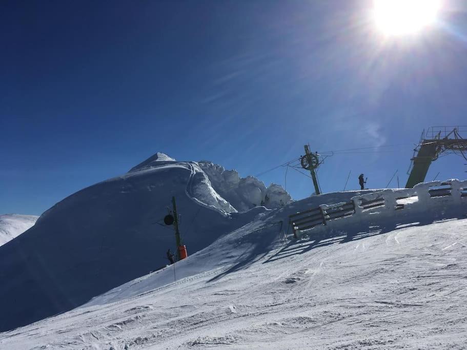 Apt les luges pour 4 à 6 pers vue vallée wifi v zime