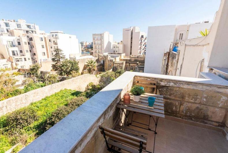 The Caves Apartments - 16