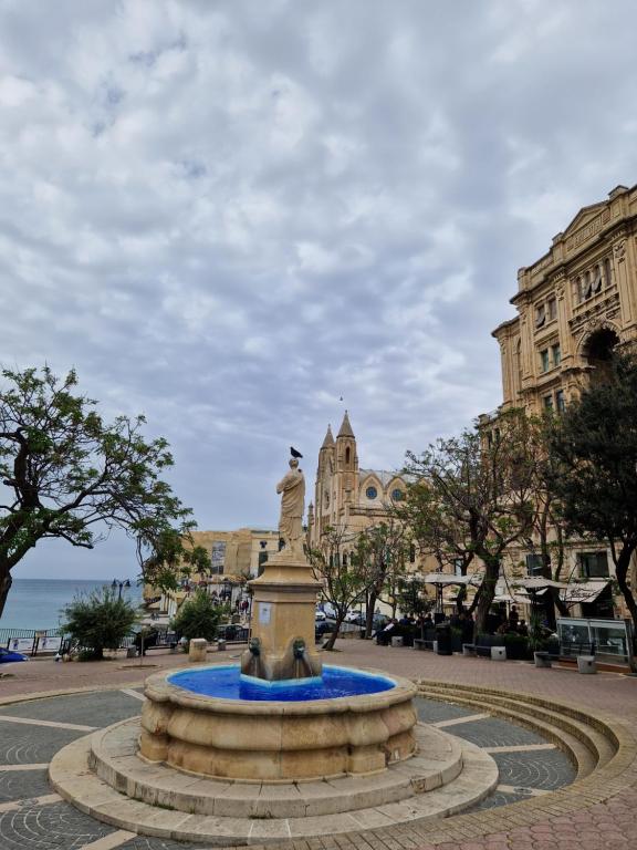 The Caves Apartments - 11