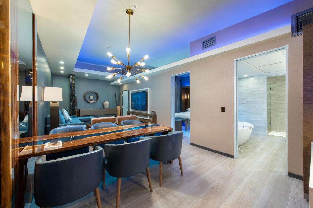 Posezení v ubytování Shade Hotel Manhattan Beach