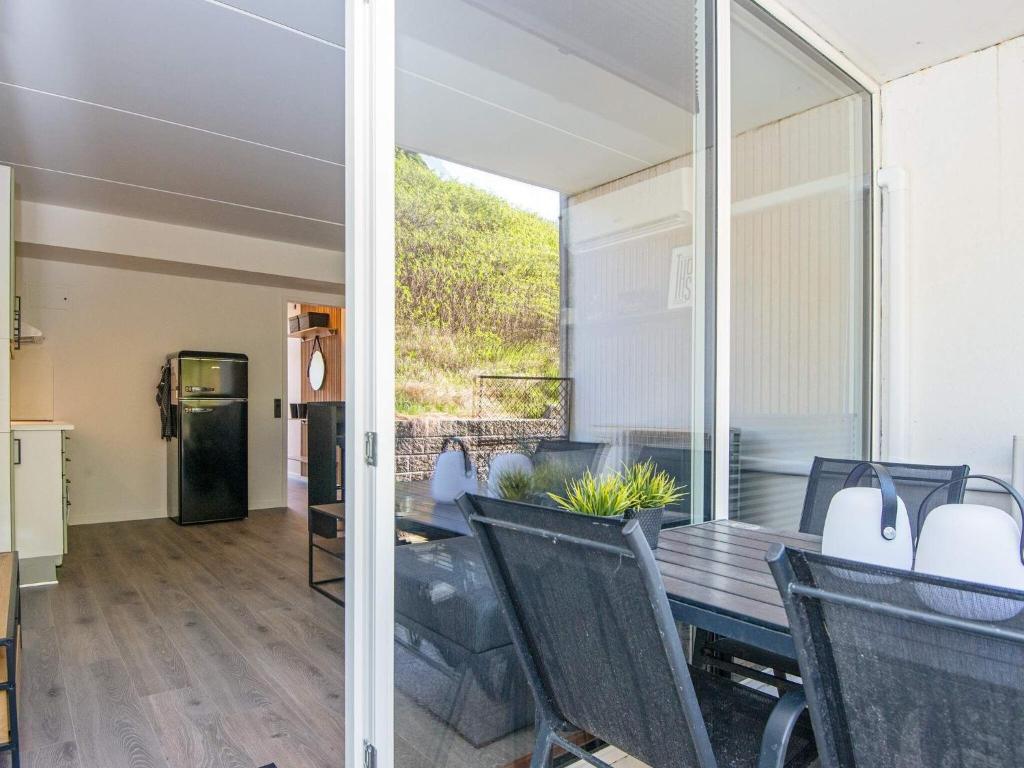 Kuchyň nebo kuchyňský kout v ubytování Holiday home Ringkøbing XI