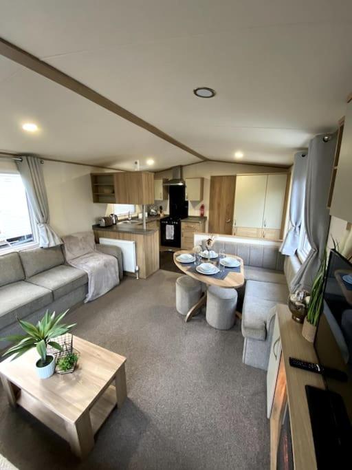 Luxury Holiday Home at Tattershall Lakes, Tattershall Updated 2024 Prices