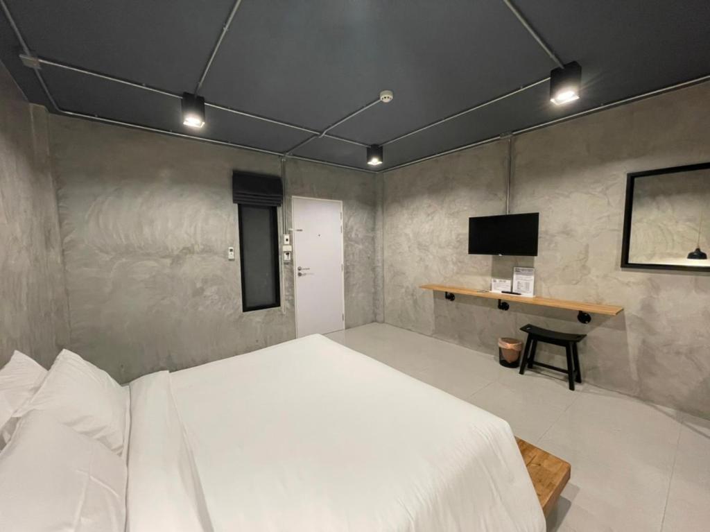 Loft Space Hotel - 9