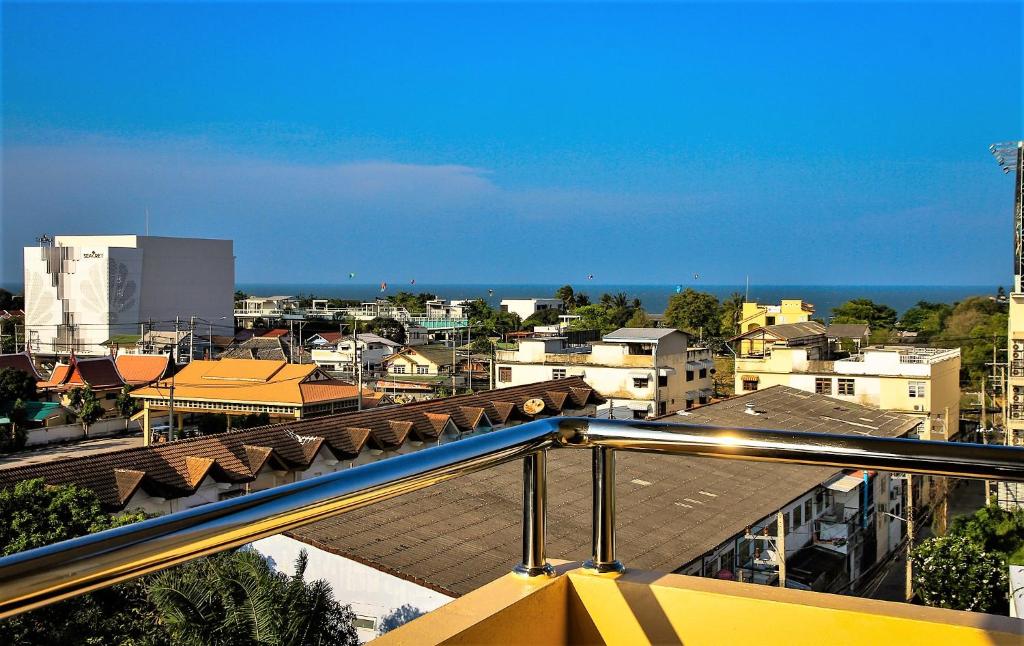 Sky Villa Hua Hin Guesthouse - Adults-Only - 8