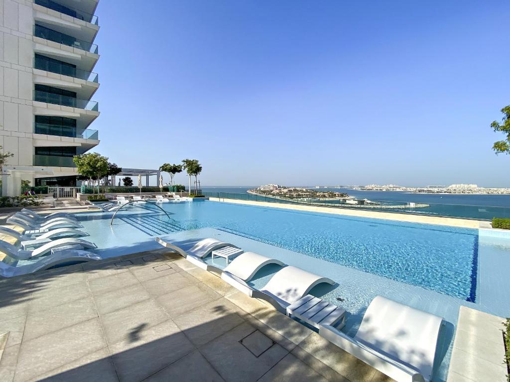 VayK – Beautiful One Bedroom with Private Beach Access