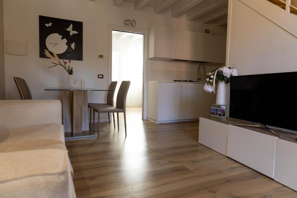 TV a/nebo společenská místnost v ubytování Maison 140