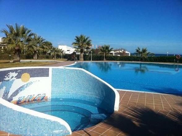 Basen w obiekcie Vera Natura Apartamento Alba lub w pobliżu