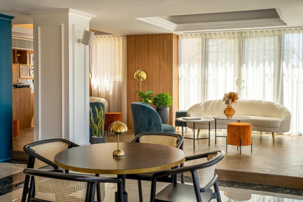 Część wypoczynkowa w obiekcie Ocean Drive Ibiza