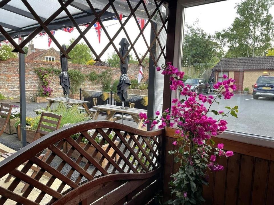 The Star Inn - Housity