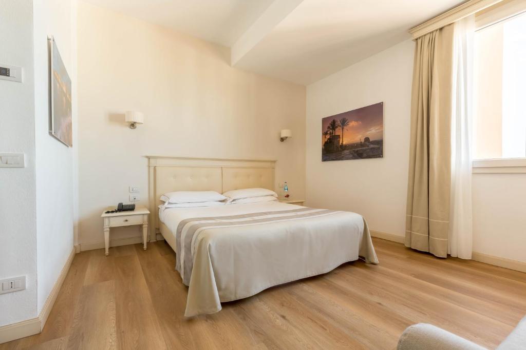 Hotel Catalunya - Drievoudige Kamer