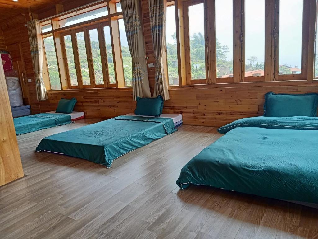 Hmong Wooden Home - 17