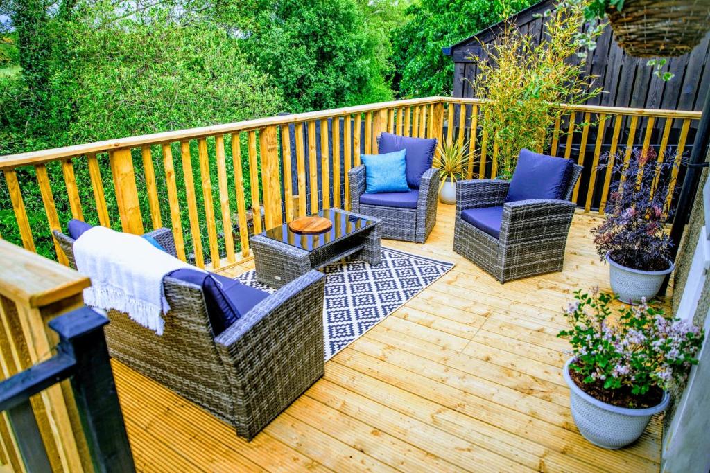 Mourne Magic House-Riverside luxury in Newcastle - Maison De Deux Chambres