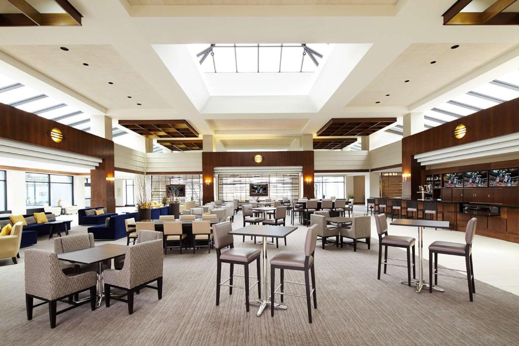 Restaurace v ubytování Hyatt Regency Lisle near Naperville