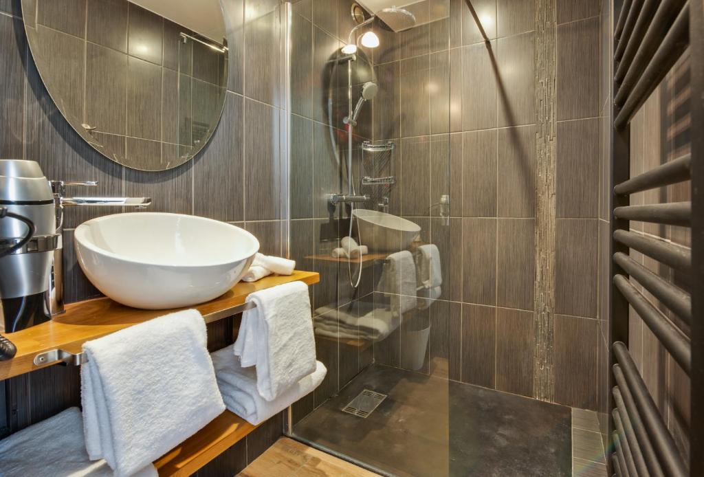 Koupelna v ubytování Hôtel Catalpa