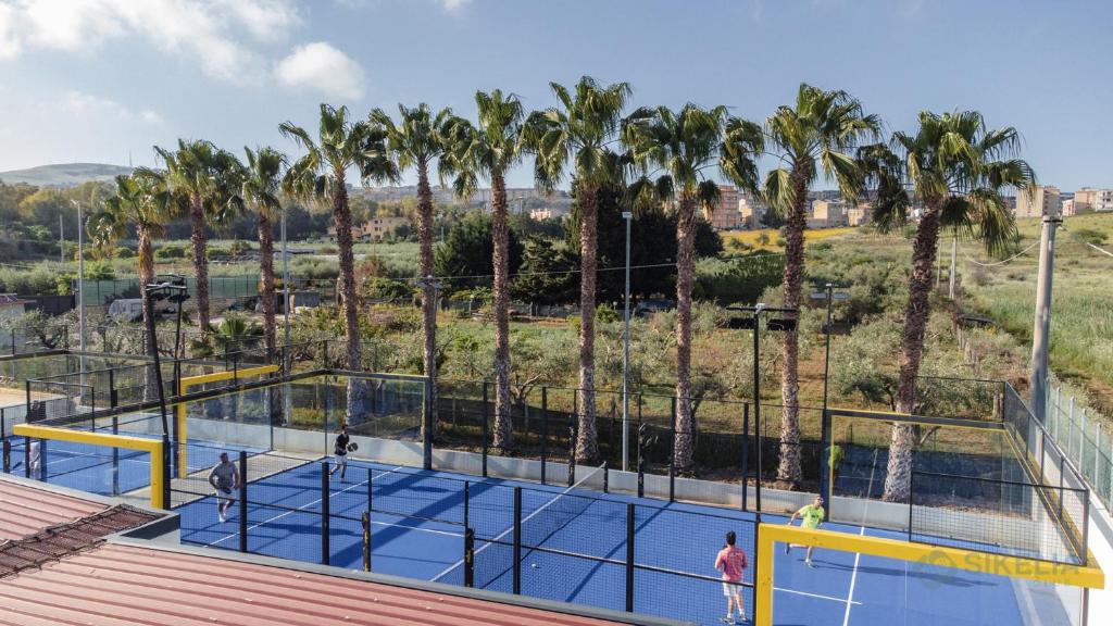 Tenis a/nebo squash v ubytování B&B Villa Seta nebo okolí