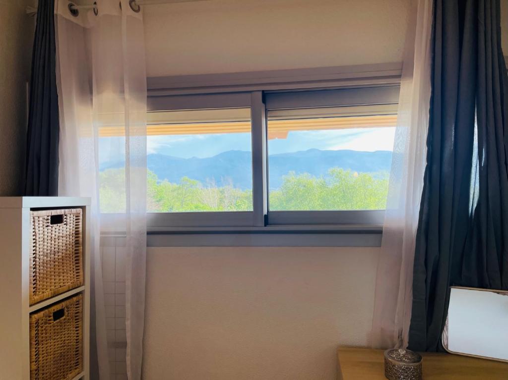 Fotografia z galérie ubytovania Appart' T2 Cosy Balcon Parking - 200m de la mer v destinácii Argelès-sur-Mer