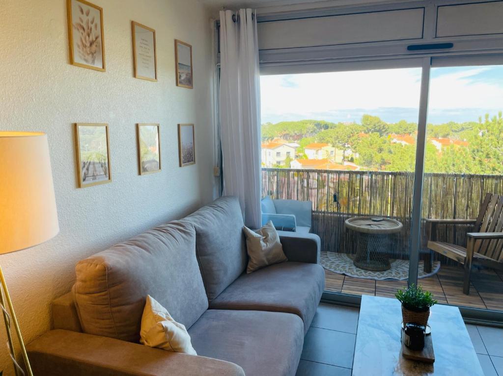 Fotografia z galérie ubytovania Appart' T2 Cosy Balcon Parking - 200m de la mer v destinácii Argelès-sur-Mer