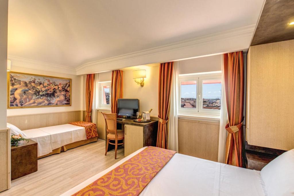 Pinewood Hotel Rome - Resim 2