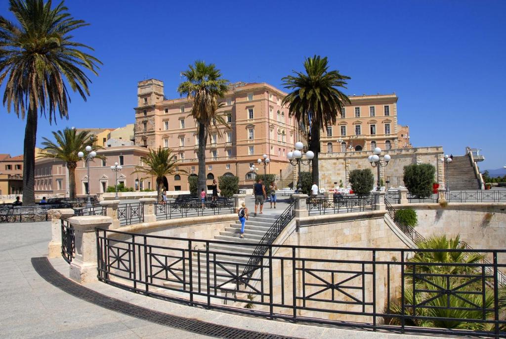 Sky Moon a Cagliari - Lussuoso appartamento con vista mare