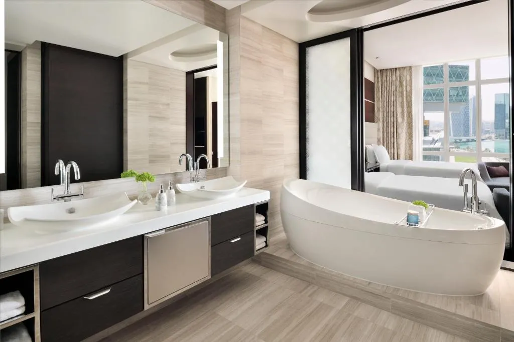 Manor Club Twin Room - Waterfront View