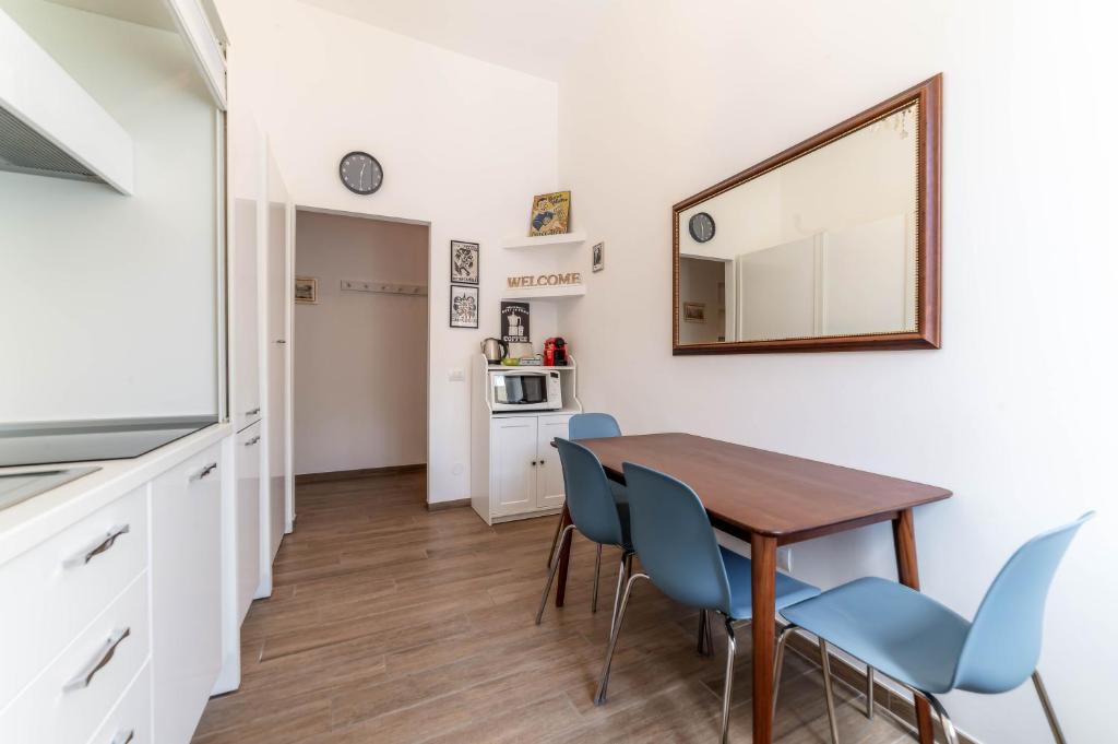 A kitchen or kitchenette at Casa Marin - Metro Malatesta