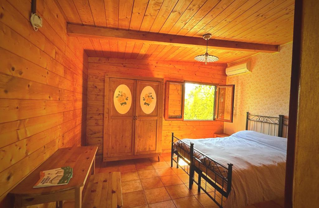 Night in the Wood Sorbo - Double Or Twin Room With Mountain View