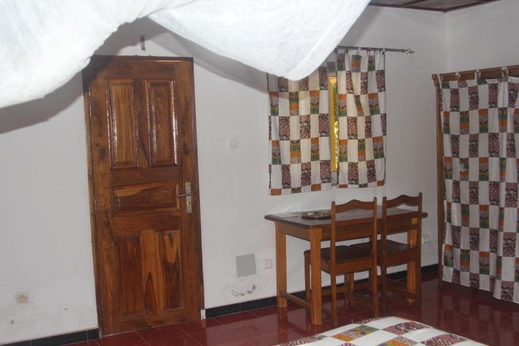 Le Margouillat - Habitación Doble Con Baño Privado