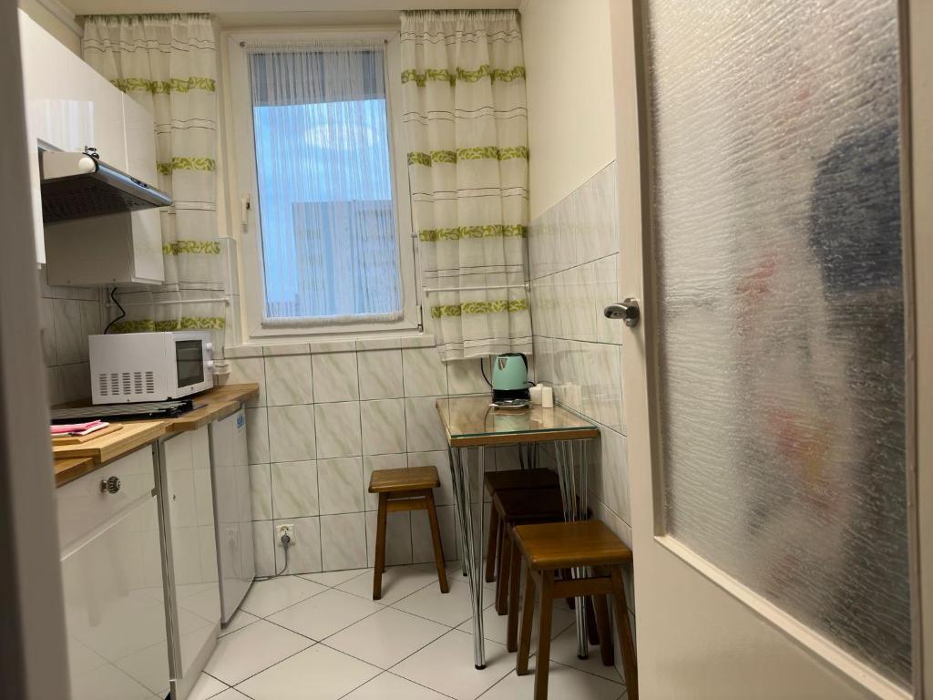Apartament Bazyliańska - 100m do Metra "Bródno", 20 minut do centrum Warszawy - 13