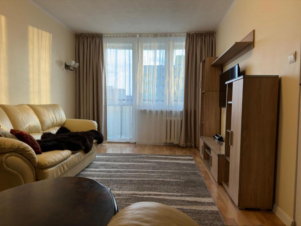 Apartament Bazyliańska - 100m do Metra "Bródno", 20 minut do centrum Warszawy - 10