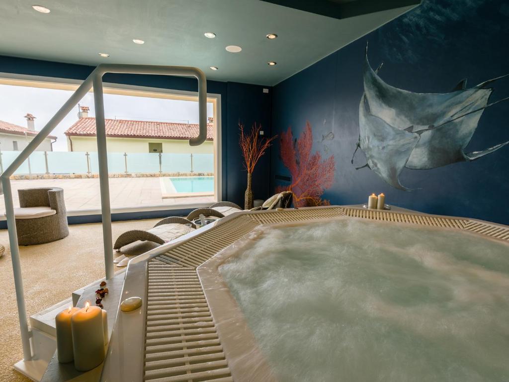 Foto dalla galleria di Borgo dei Fiori - relax and sea view with swimming pool a Magliolo
