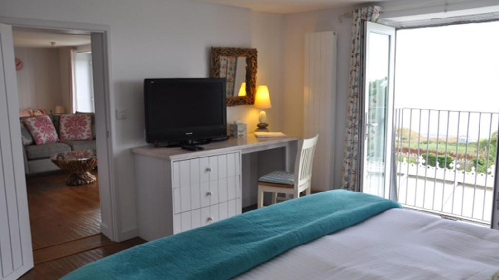 Chesil Beach Lodge Burton Bradstock Dorset DT64RJ - Apartment With Sea View