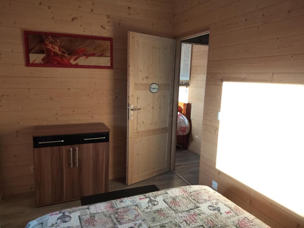 Posteľ alebo postele v izbe v ubytovaní Gîte du Bachat