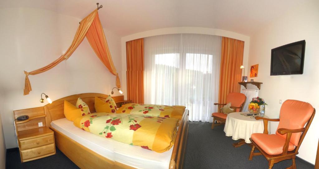 Postel nebo postele na pokoji v ubytování Landhaus Florian