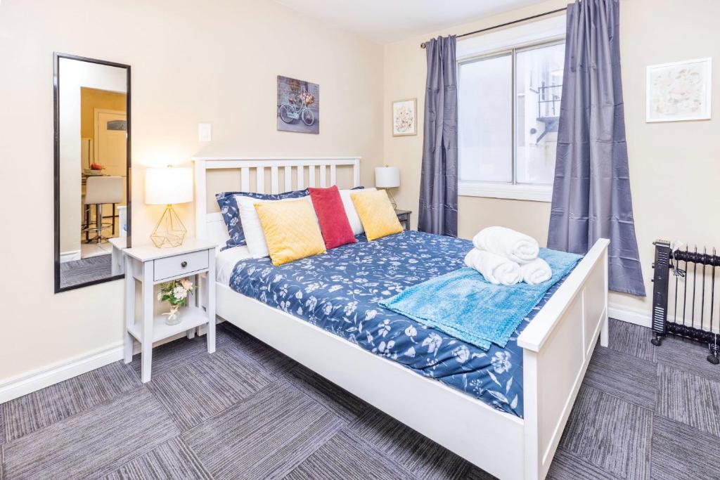 Modern 1BR Apartment Heart Of Chinatown, Ottawa, Canada