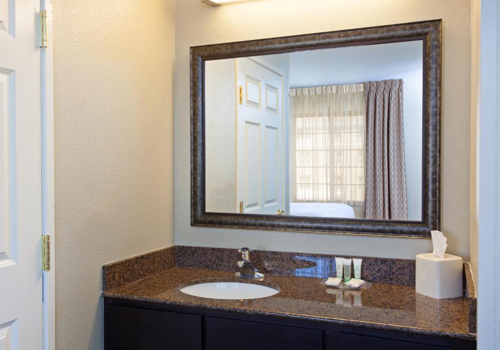Staybridge Suites Fairfield Napa Valley Area by IHG - Suite Estudio