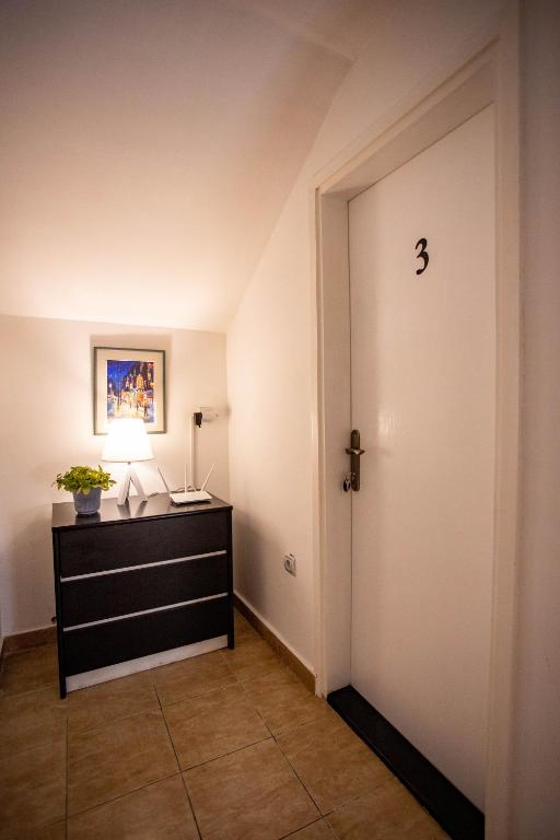Paris Night Private Parking - Camera Quadrupla Su Due Livelli