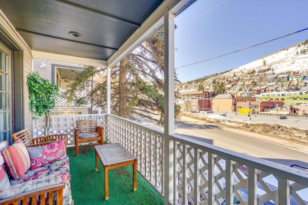 PetFriendly Park City Condo with Private Hot Tub!, Park City Updated
