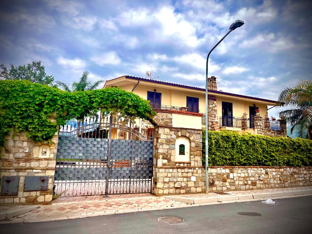 WHITEHOUSE, Carini Updated 2024 Prices