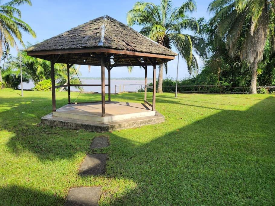 Jardín al aire libre en Hello-Guyane, Marina 2, Studio Prestige 5 étoiles