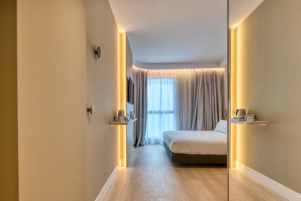 Holiday Inn Express - Madrid - Airport by IHG - Resim 22