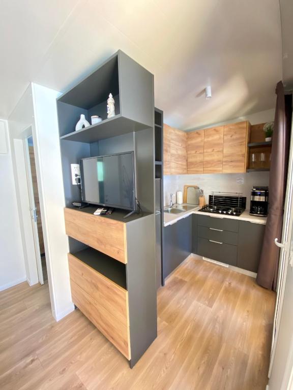Kuchyň nebo kuchyňský kout v ubytování Mobile Homes MaLu